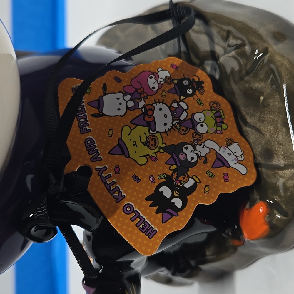 BNWT Hello Kitty and Friends RIP Halloween Decor - Picture 5 of 9